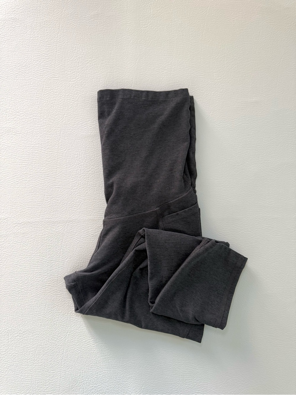 Beyond Yoga Maternity Leggings Love the Bump Black Spacedye w/ Pockets - Medium